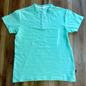 Kenneth Cole T-Shirt